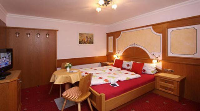 Gaestehaus Veit Fiegl Sölden Kamer foto